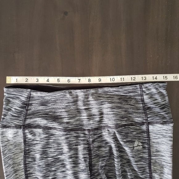 ⭐3/$25⭐ RBX Heathered Capris - Picture 7 of 8
